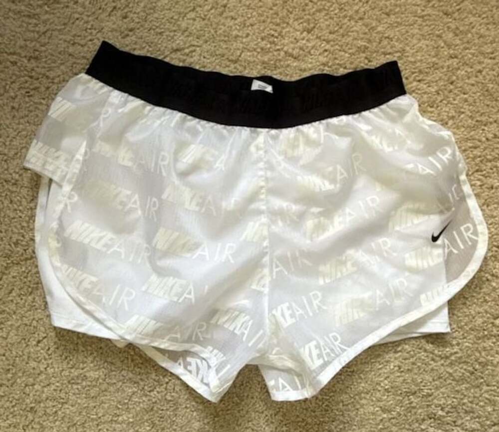 Nike Air Women's 2-in-1 Running Shorts White AQ5634-100 Size L
